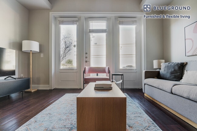 Building Photo - 3201 Esperanza Crossing