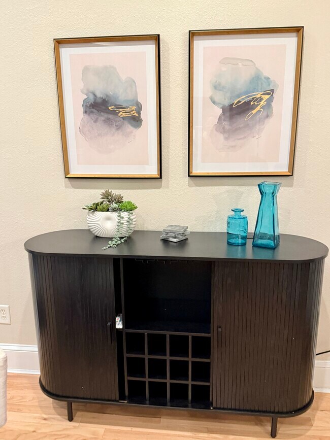 Building Photo - 3612 Convent St