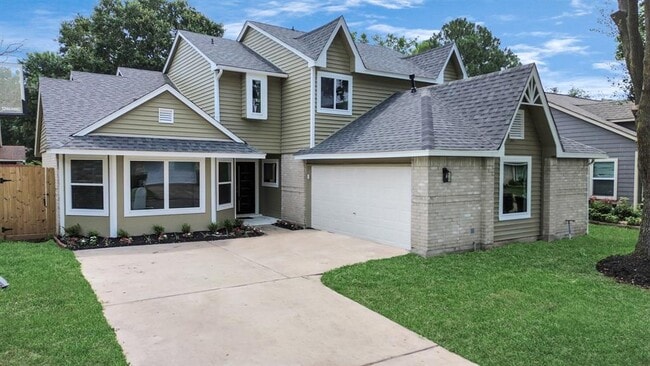Building Photo - 3227 Westwick Dr