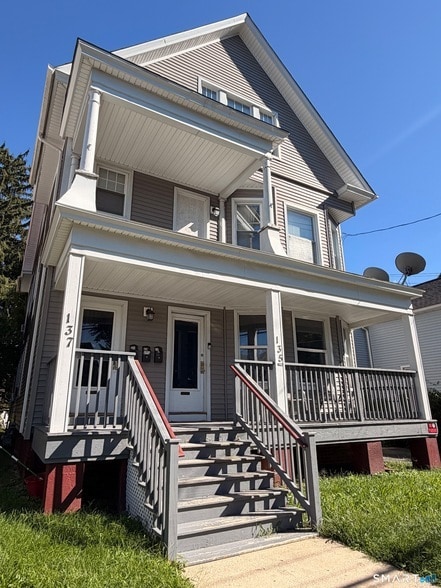 Building Photo - 135 Pendleton St
