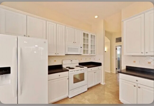 Foto del edificio - 4311 W Beach Park Dr