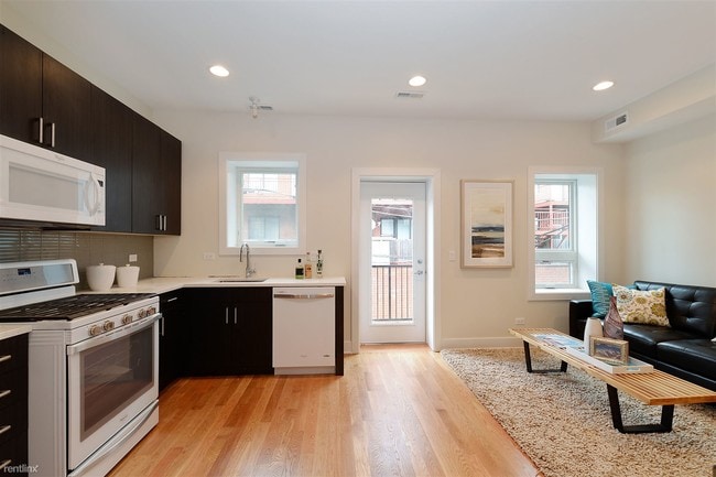 Building Photo - 1 br, 1 bath  - 4639 N Broadway St