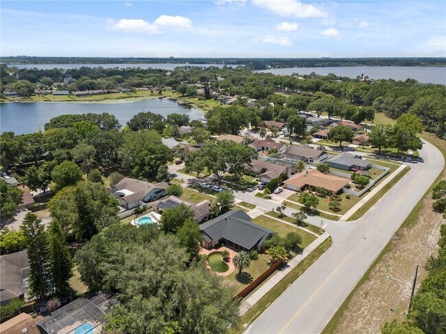 Foto del edificio - 8007 Cote Ct