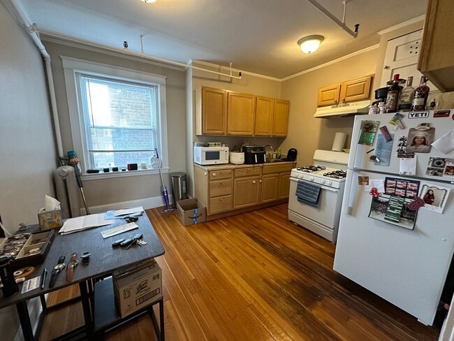Foto del edificio - Spacious 1 bed - On Site Laundry - Close to Whole Foods, CVS