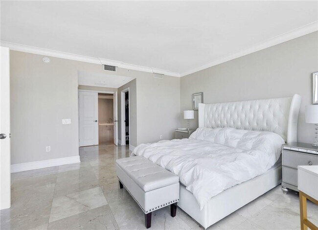 Foto del edificio - 801 Briny Ave