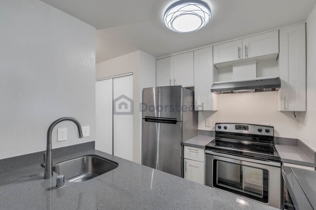 Building Photo - 29612 Mountain Oak Ct