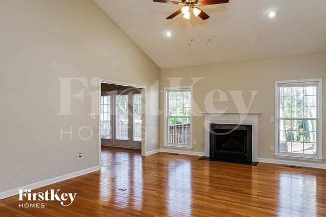 Building Photo - 3665 Oak Chase Dr