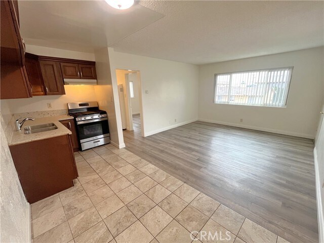 Foto del edificio - 4461 W 135th St
