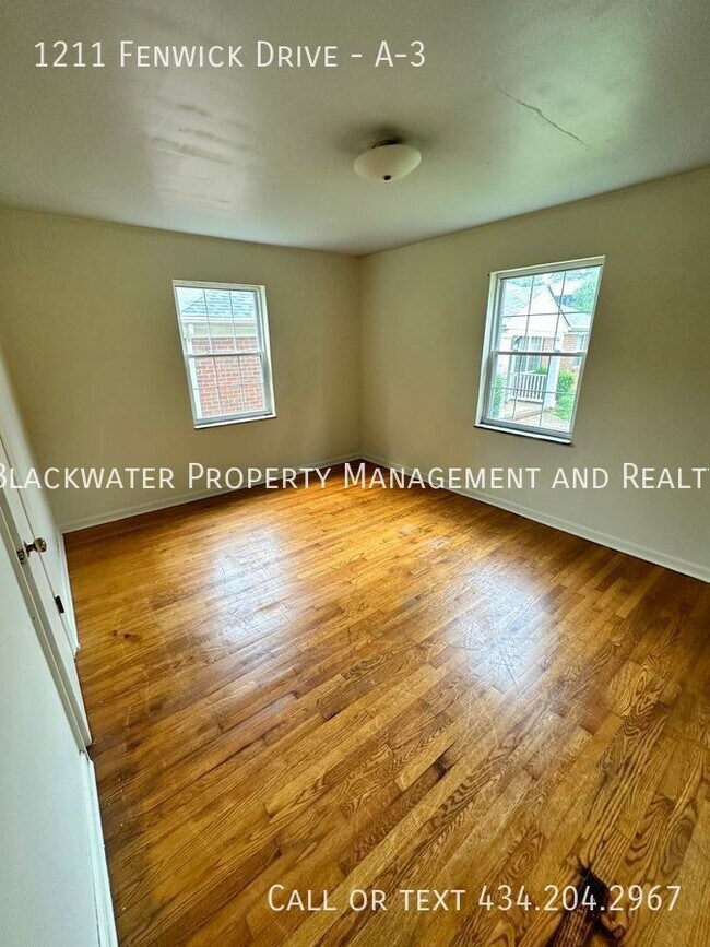 Building Photo - MOVE IN SPECIAL! 1/2 OFF YOUR FIRST FULL M...