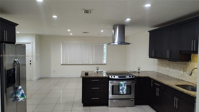 Foto del edificio - 118 Bobwhite Rd