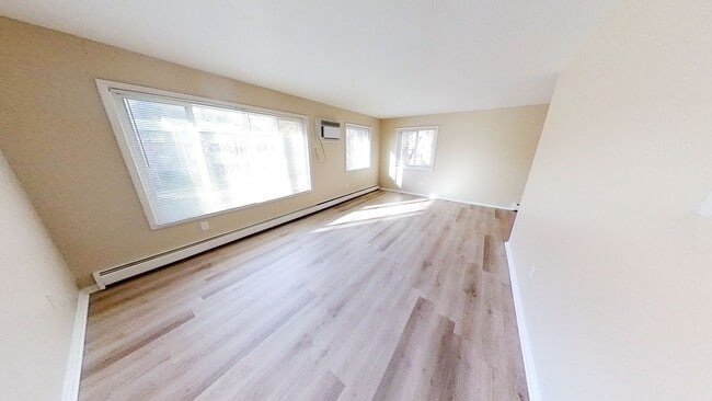 Building Photo - 725 Cedarwood Terrace