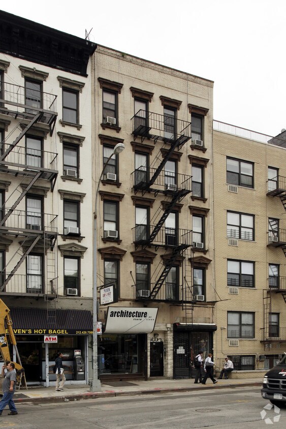 Primary Photo - 279 E Houston St