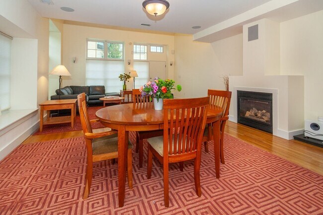 Foto del edificio - 155 Brookline St