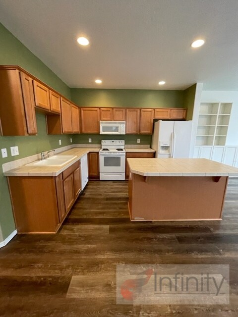 Building Photo - 21847 SW Vintner Ln