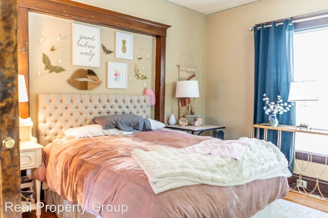 Foto del edificio - 5 br, 2 bath House - 1501 Wilson Ave.