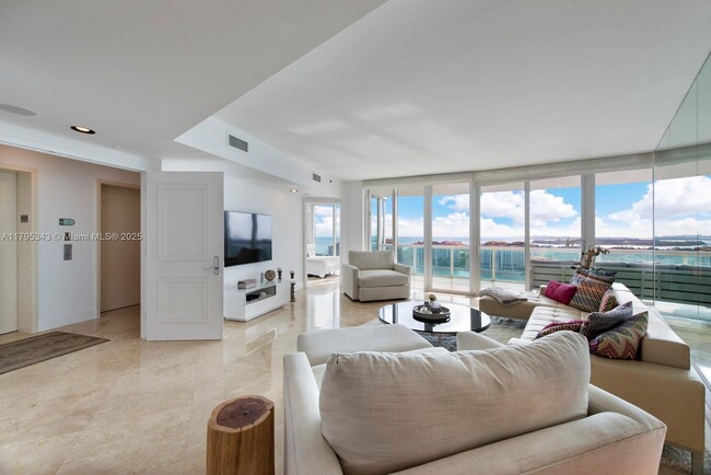Foto del edificio - 1000 S Pointe Dr