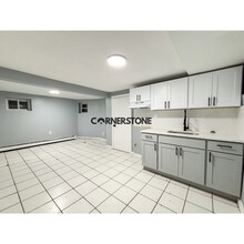 Building Photo - 64 N 6th St