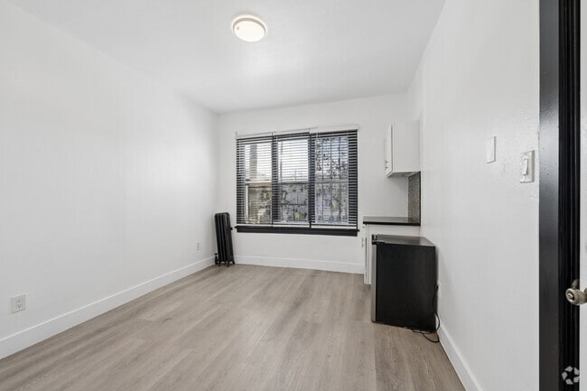 Interior Photo - St. Moritz Apartments