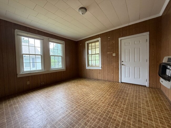Building Photo - Three Bedroom House for Rent in Wadesboro
