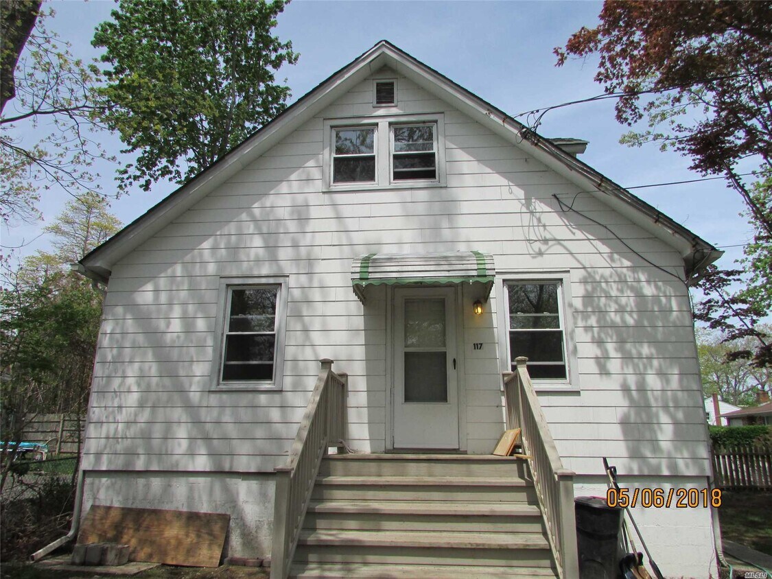 Foto principal - 117 King Rd