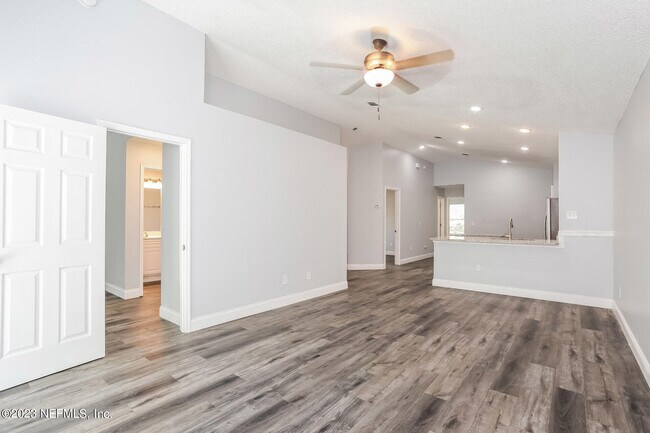 Foto del edificio - 2520 Townsquare Dr