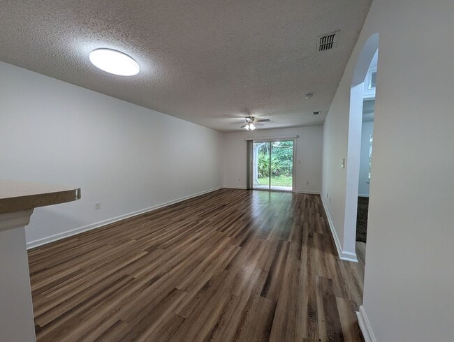 Building Photo - 124 Plantation Point Dr