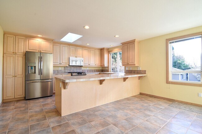 Foto del edificio - Sound Views in Edmonds Bowl