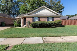 Building Photo - 6725 Taylor Ridge Rd