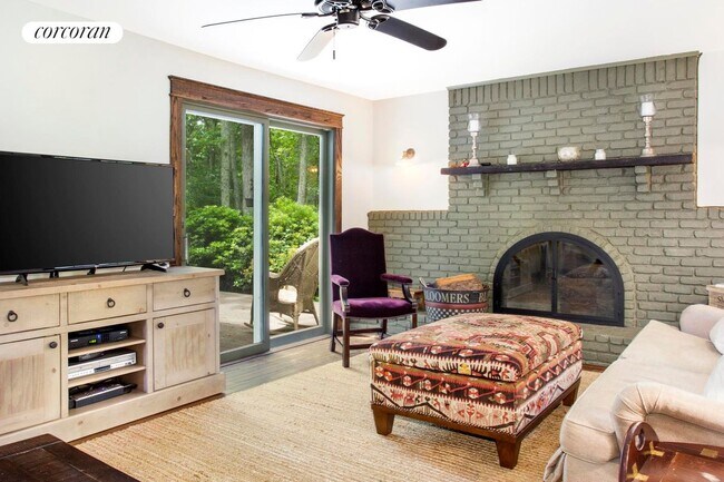 Foto del edificio - 38 Brander Pkwy