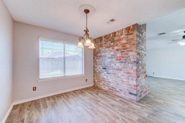 Foto del edificio - 23115 Pennsgrove Rd