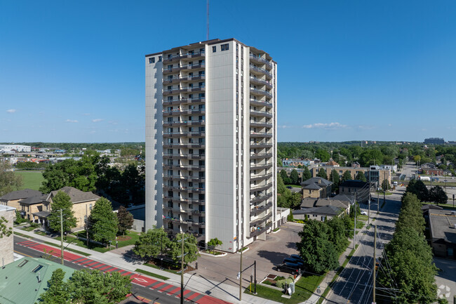 Building Photo - Kingswell Towers