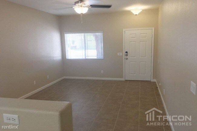 Foto del edificio - 13278 W Redfield Rd