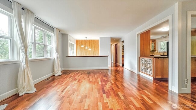 Foto del edificio - 2830 216th Ave SE