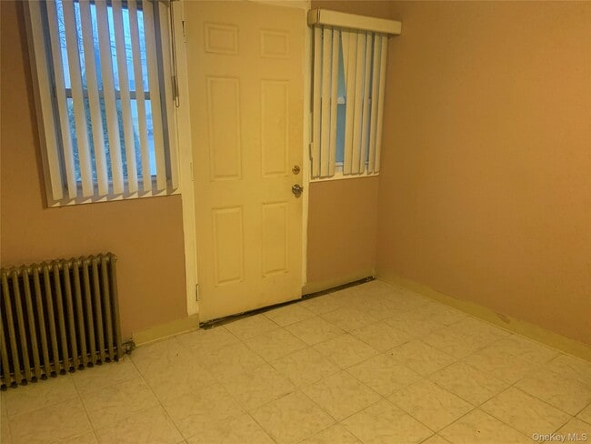 Building Photo - 761 Donlon Ave