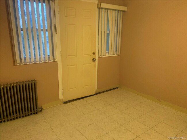 Foto del edificio - 761 Donlon Ave