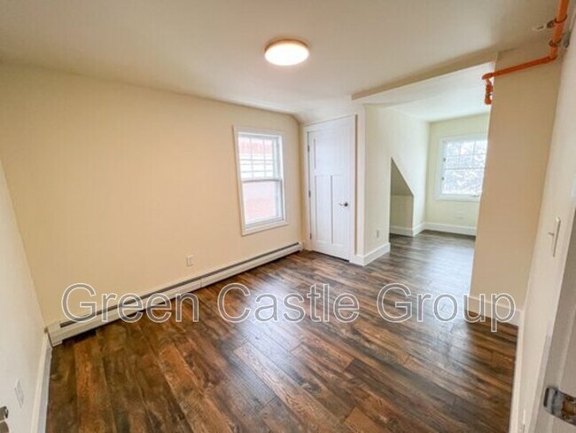 Building Photo - 28 S Williams St