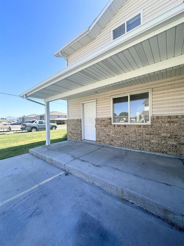 Building Photo - 585 W 350 N