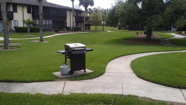 BBQ grills - 48 Club House Dr