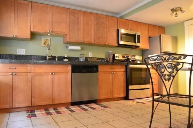 Photo - 14 Essex Street Unit 14 Apartment