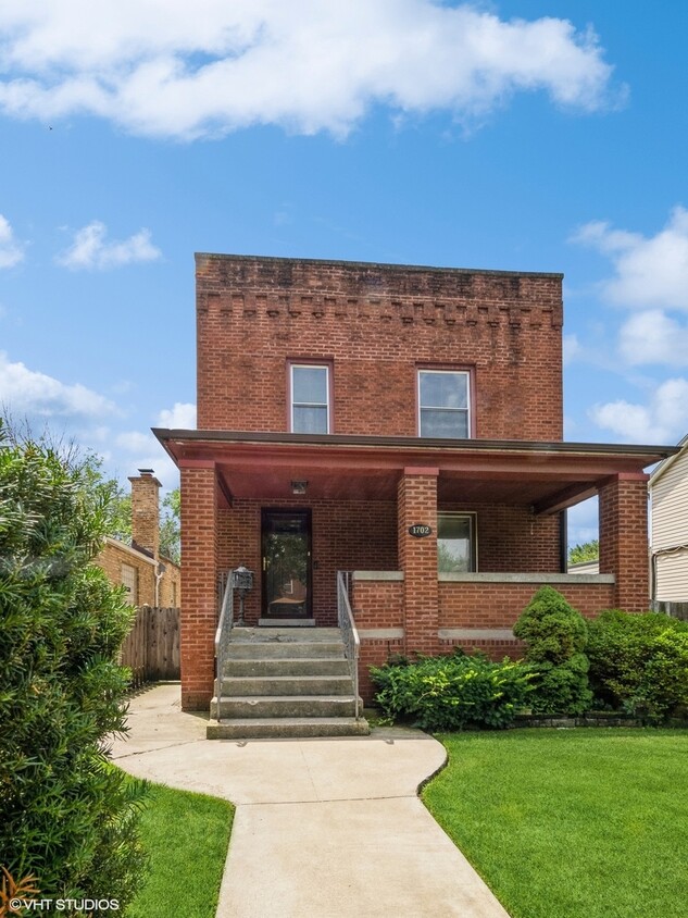 Foto principal - 1702 Dempster St