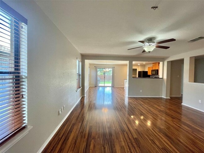 Building Photo - 306 Gold Star Dr