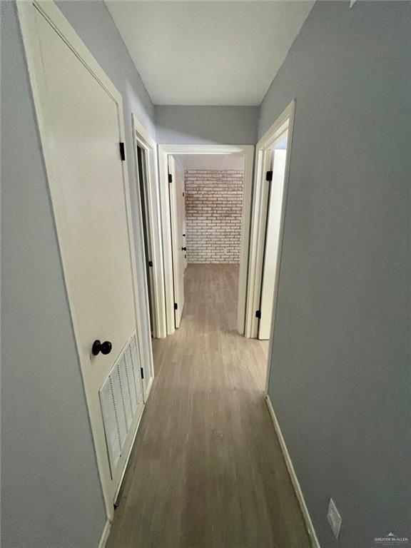 Building Photo - 12 Westgate Dr