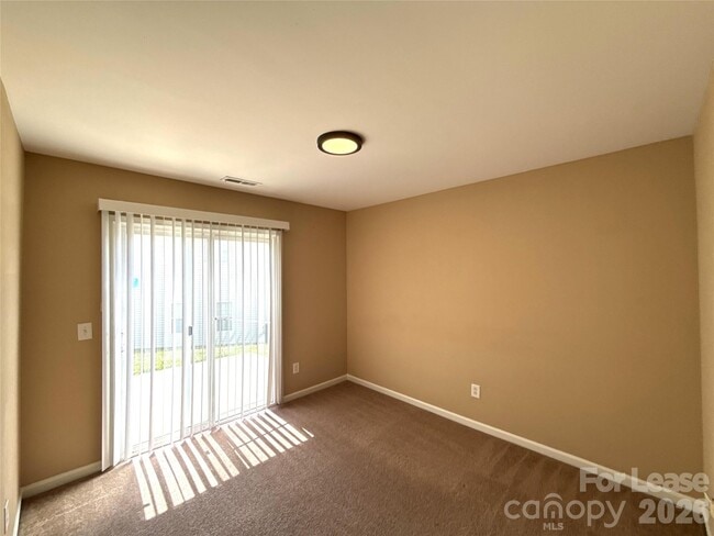 Building Photo - 7206 Oakwinds Ct