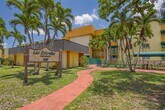 Foto principal - 606 W 81st St