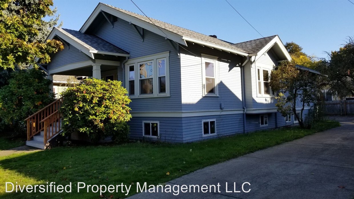 Primary Photo - 920-922 SW 9th Ave