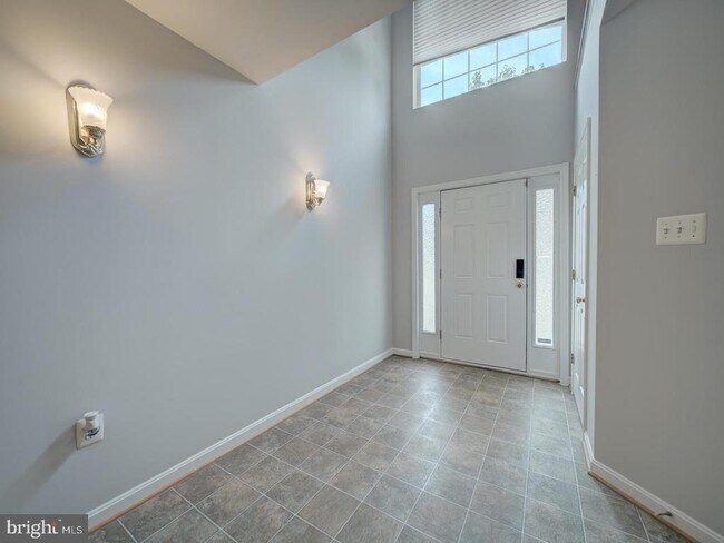 Building Photo - 8241 Humphrey Ln