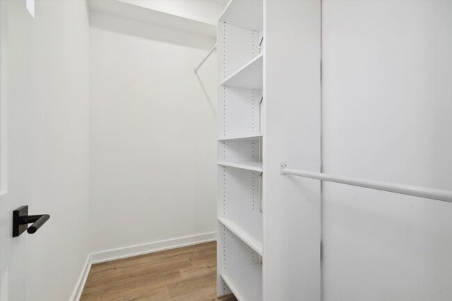 Foto del edificio - 1533 N Sydenham St