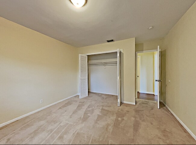 Foto del edificio - 4444 NE 29th Ave