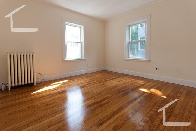 Foto del edificio - 8 Upcrest Rd