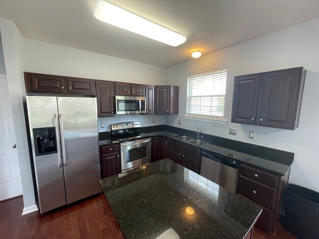 Building Photo - Beautiful updated home in Cedar Park Commu...